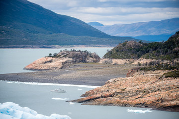 思念、想念、怀念、惦念如何区别？